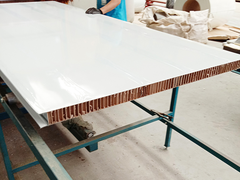 紙蜂窩機(jī)制凈化板